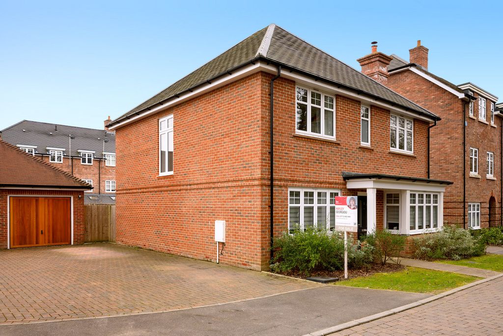 Property photo 1 of 22