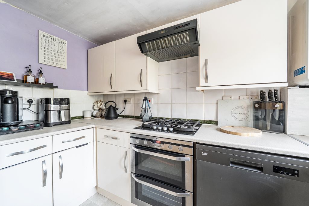 Property photo 3 of 18 148425356A5Df4F7E63F0