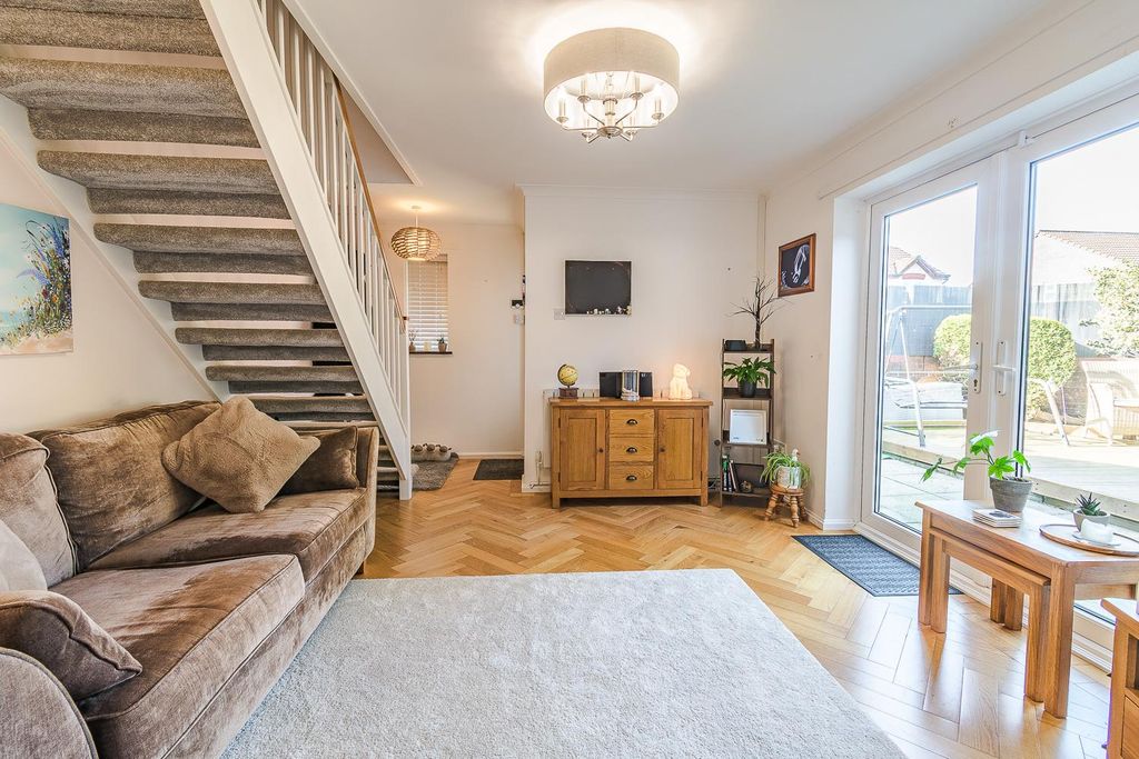 Property photo 3 of 14 Living Room