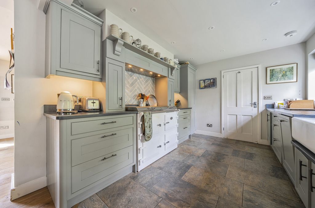 Property photo 3 of 37 1182516 (12).Jpg
