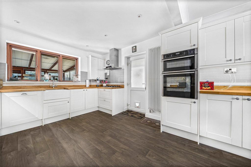 Property photo 3 of 22 Picture No. 14