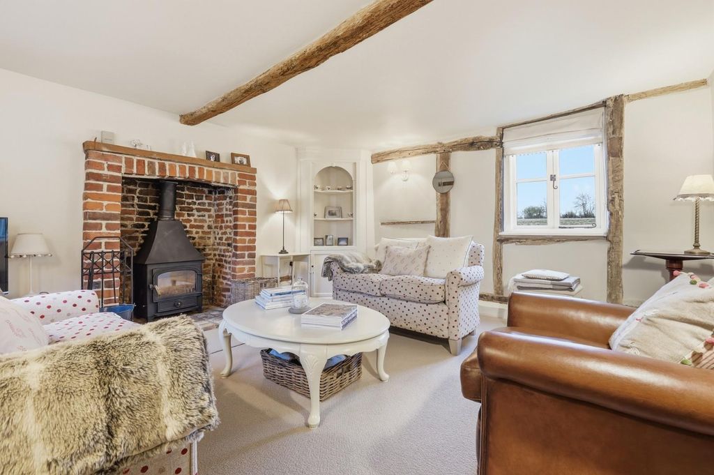 Property photo 3 of 26 Living Room