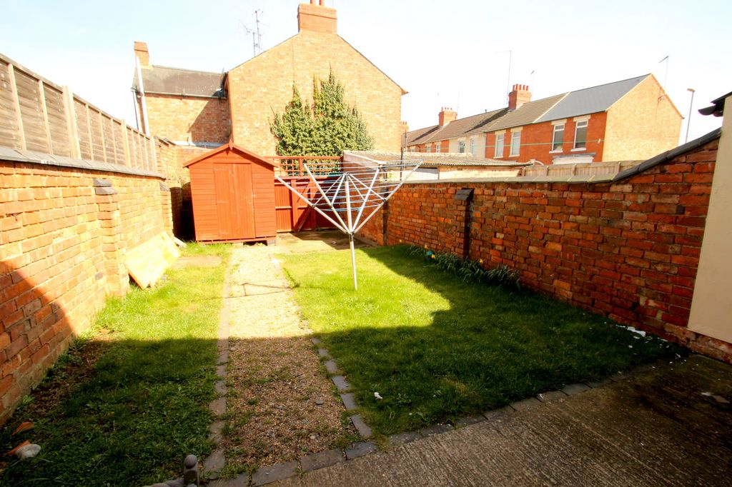 Property photo 3 of 7