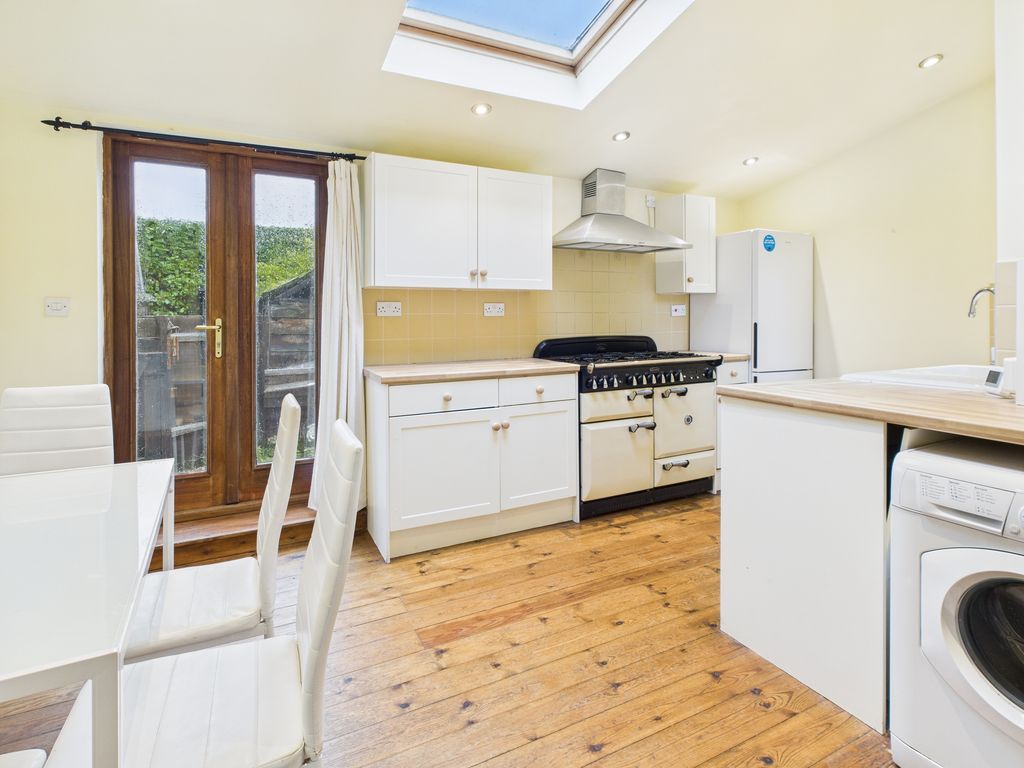 Property photo 2 of 8 Cam02519G0-Pr0357-Still001