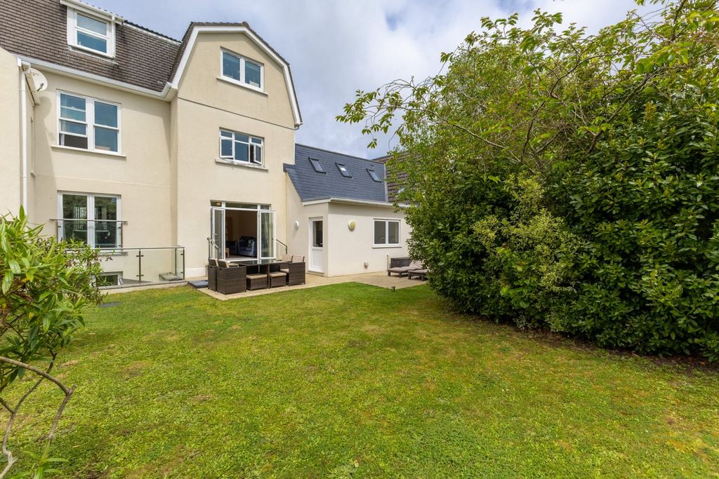 Property photo 3 of 29 Picture No. 03