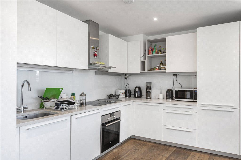 Property photo 2 of 20 Kitchen