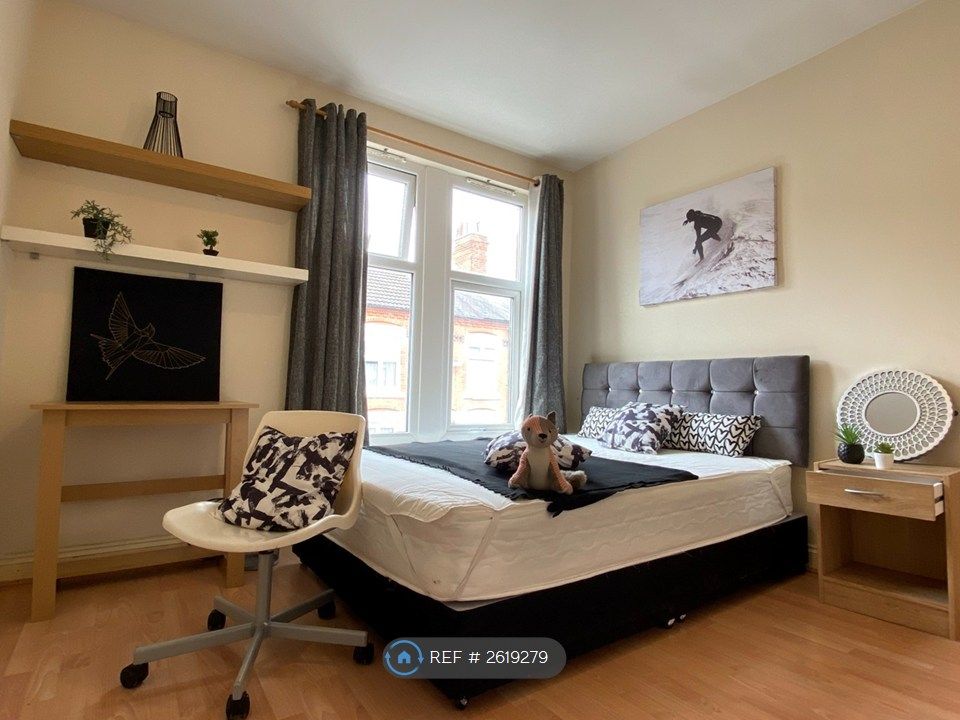 Property photo 3 of 13