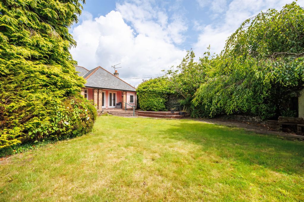 Property photo 3 of 29
