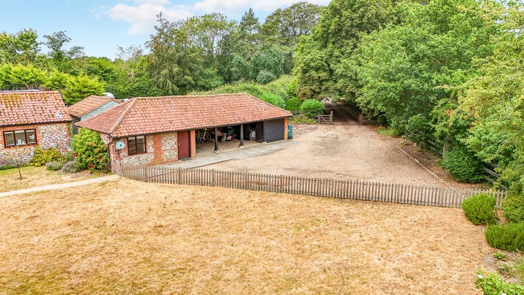 Property photo 2 of 43 3963973