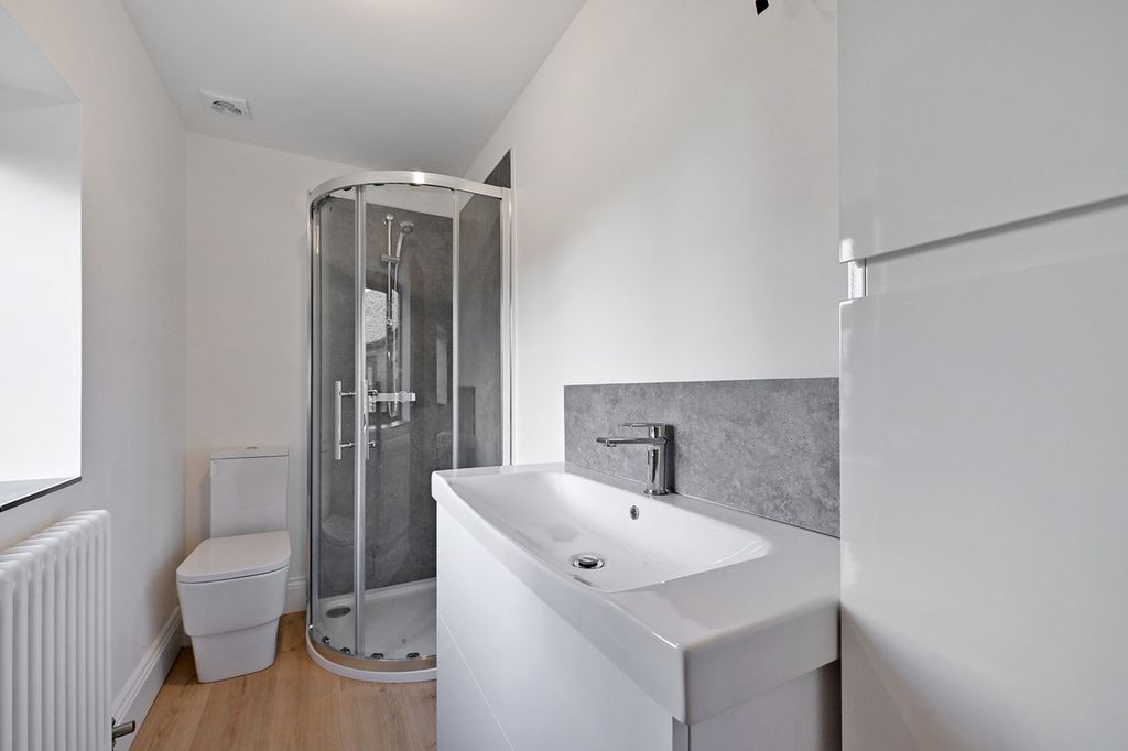 Additional image 10 of 4 bed barn conversion to rentLong Green, Tewkesbury GL19