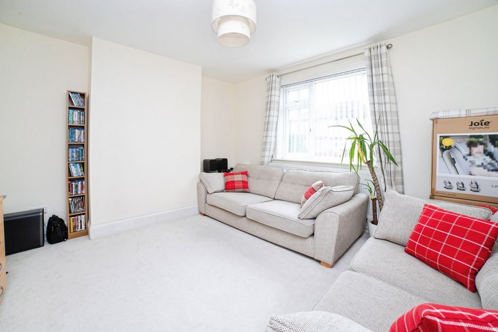 Property photo 2 of 18 Pbox-Img.Jpg