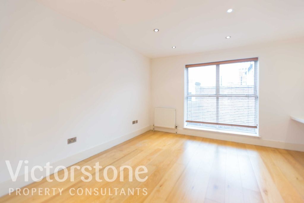 Property photo 2 of 8 1673872