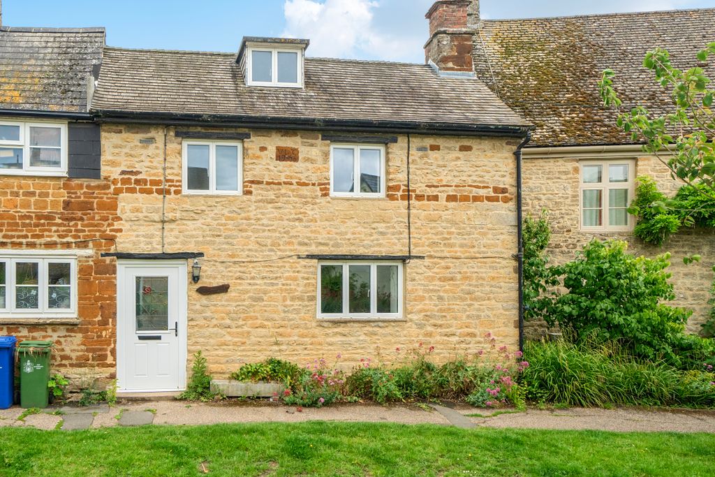 Property photo 1 of 18