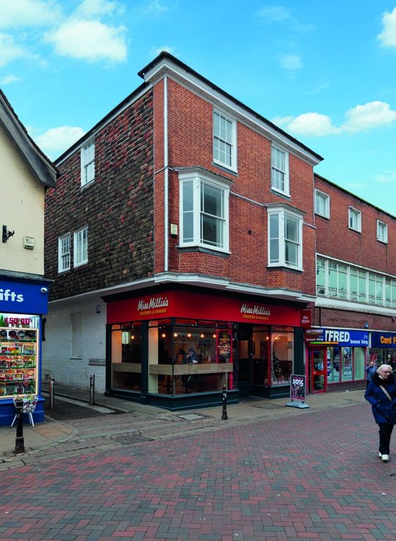 Property photo 1 of 14 Photo 10