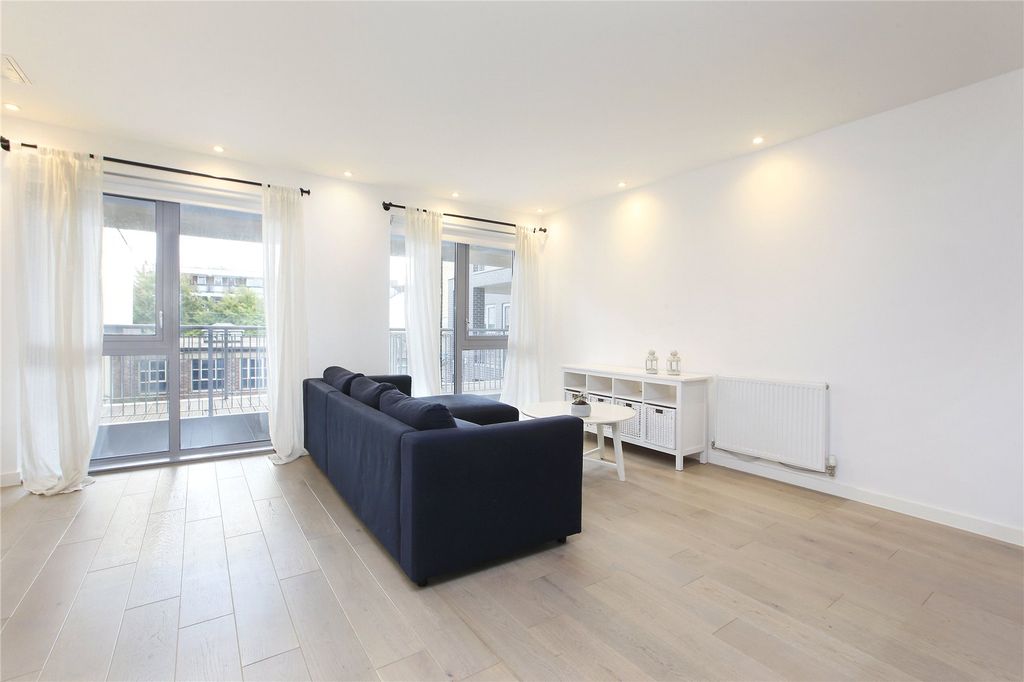 Property photo 1 of 9