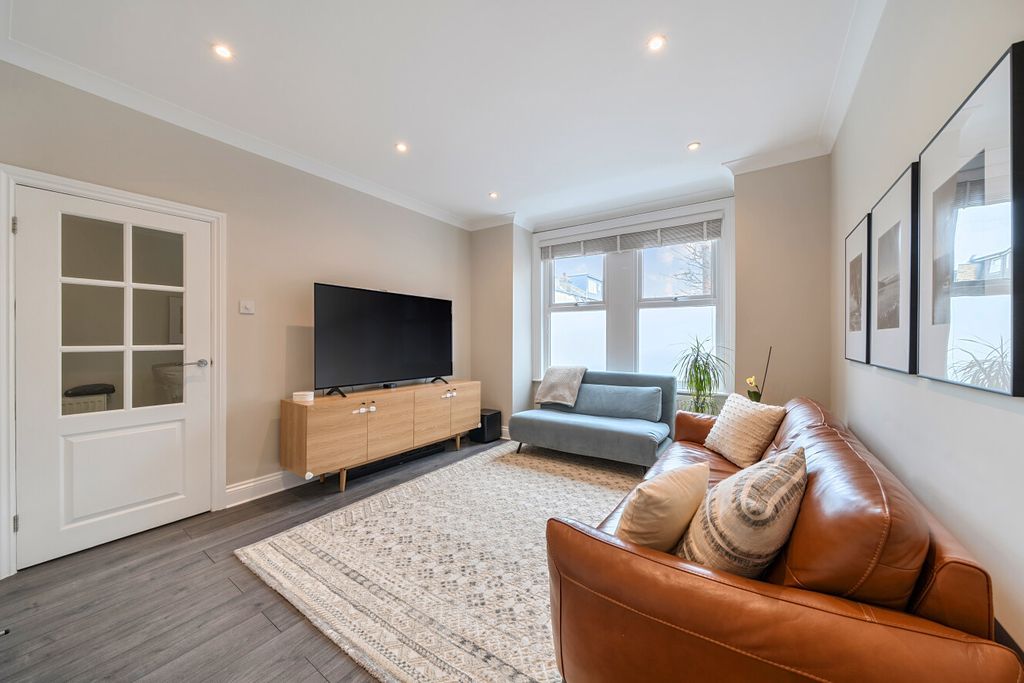 Property photo 3 of 14 1423783-21-69B819...