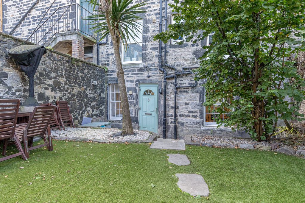 Property photo 1 of 24 Main Aspect