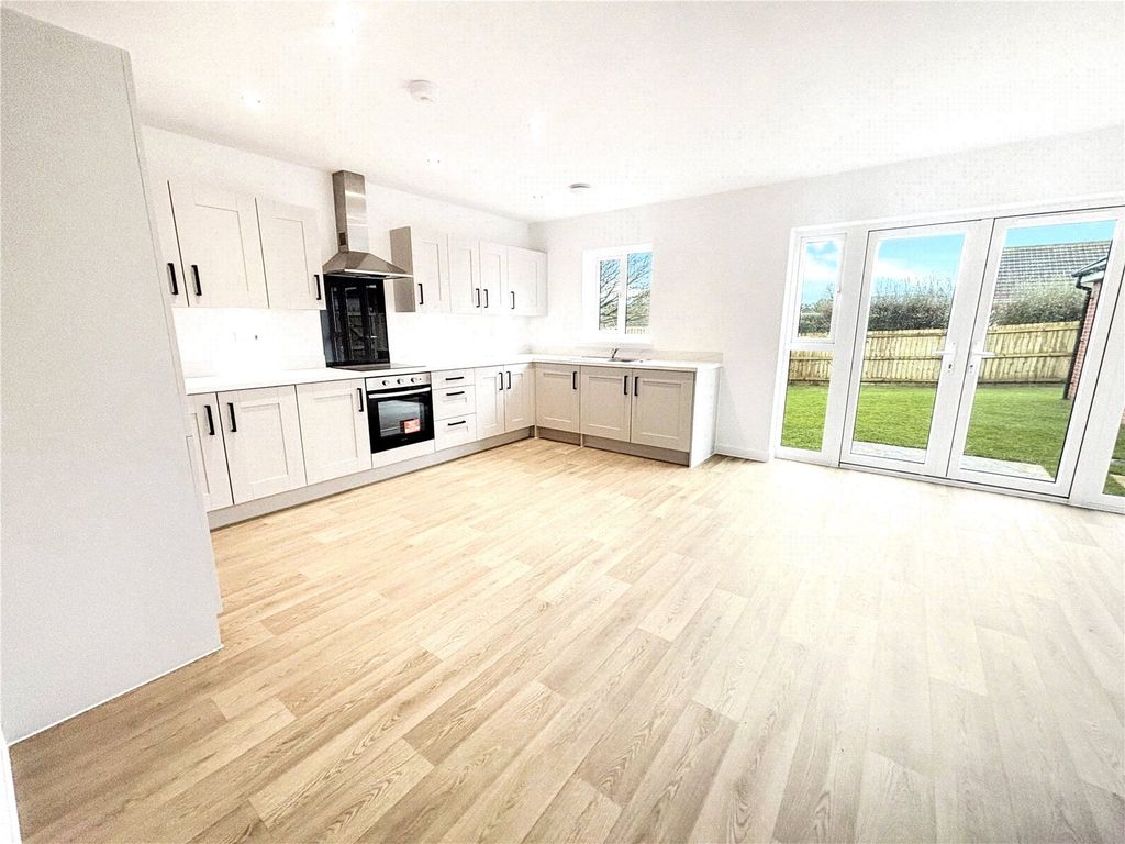 Property photo 2 of 16 Picture No. 31
