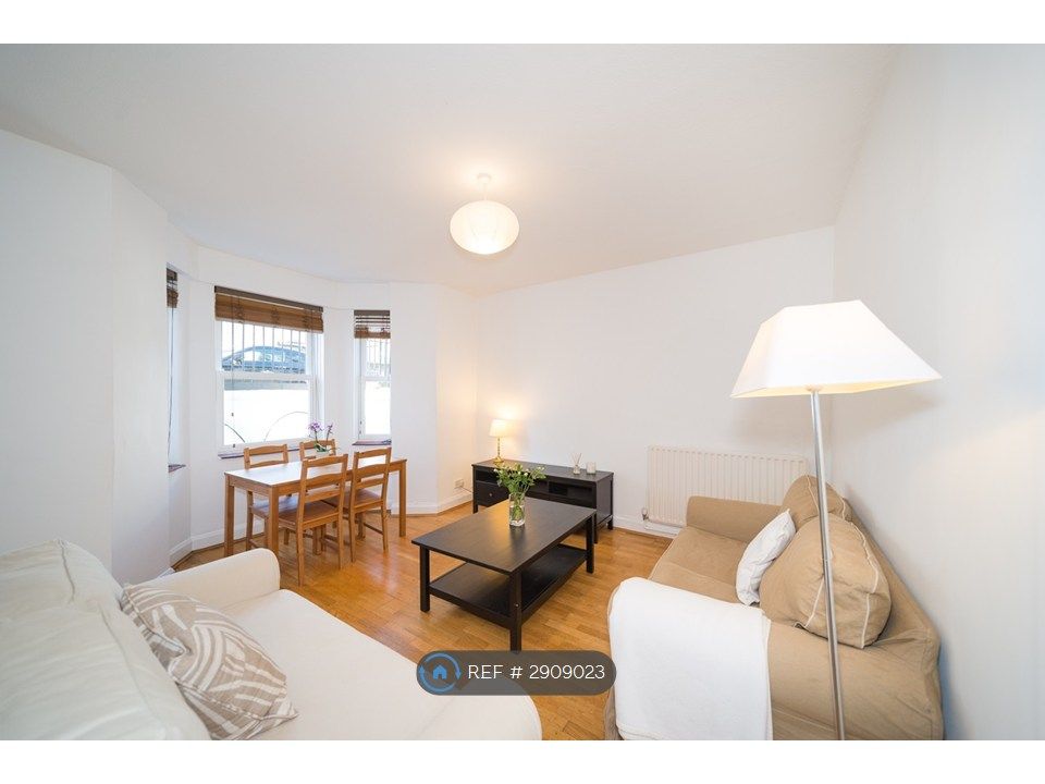 Property photo 3 of 14 Sitting Room B