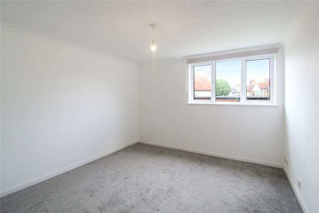 Property photo 3 of 12 Picture No. 04
