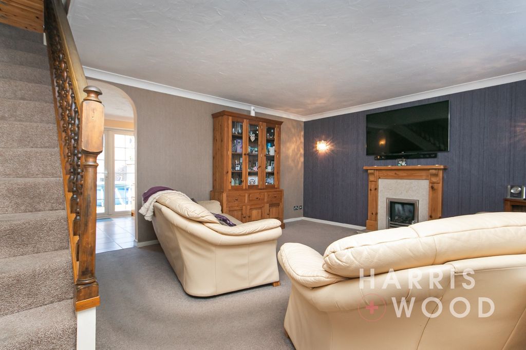 Property photo 3 of 20 4556142