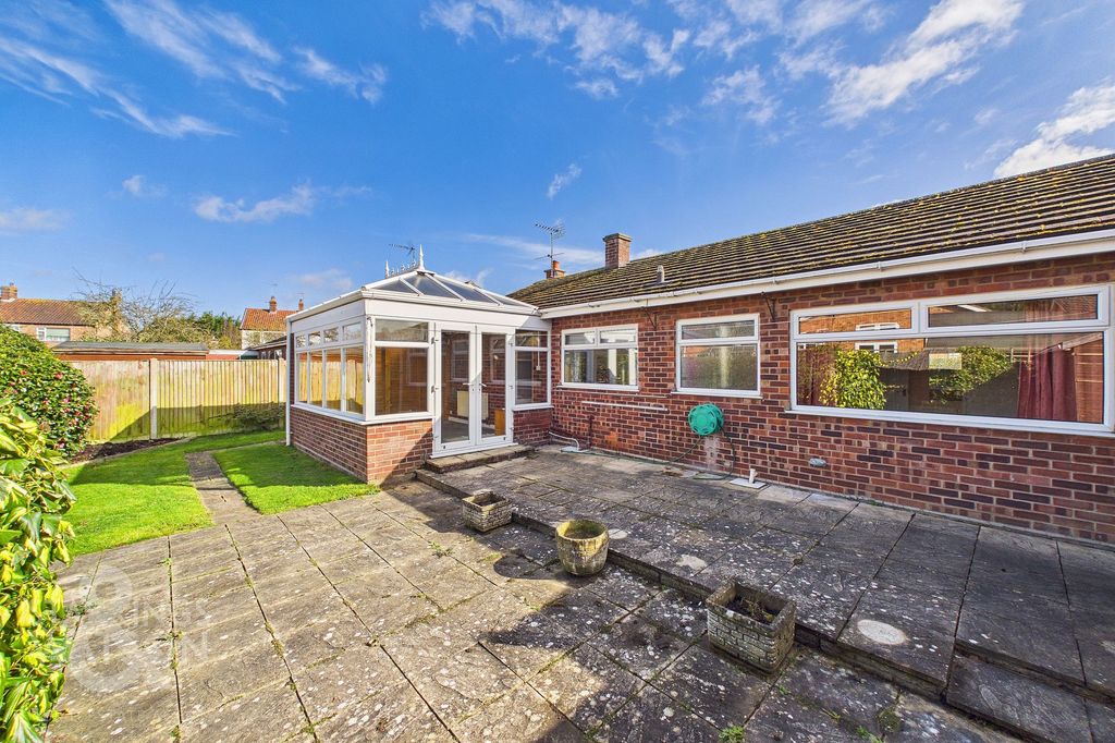 Property photo 2 of 22