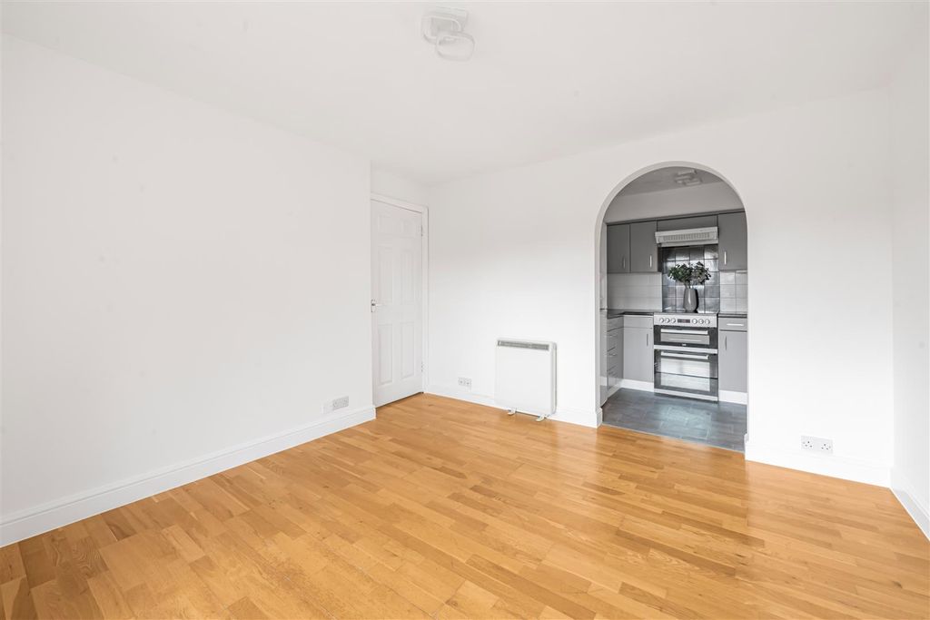Property photo 3 of 9 22_77638.Jpg