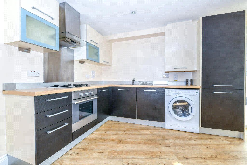 Property photo 3 of 13 Kitchen