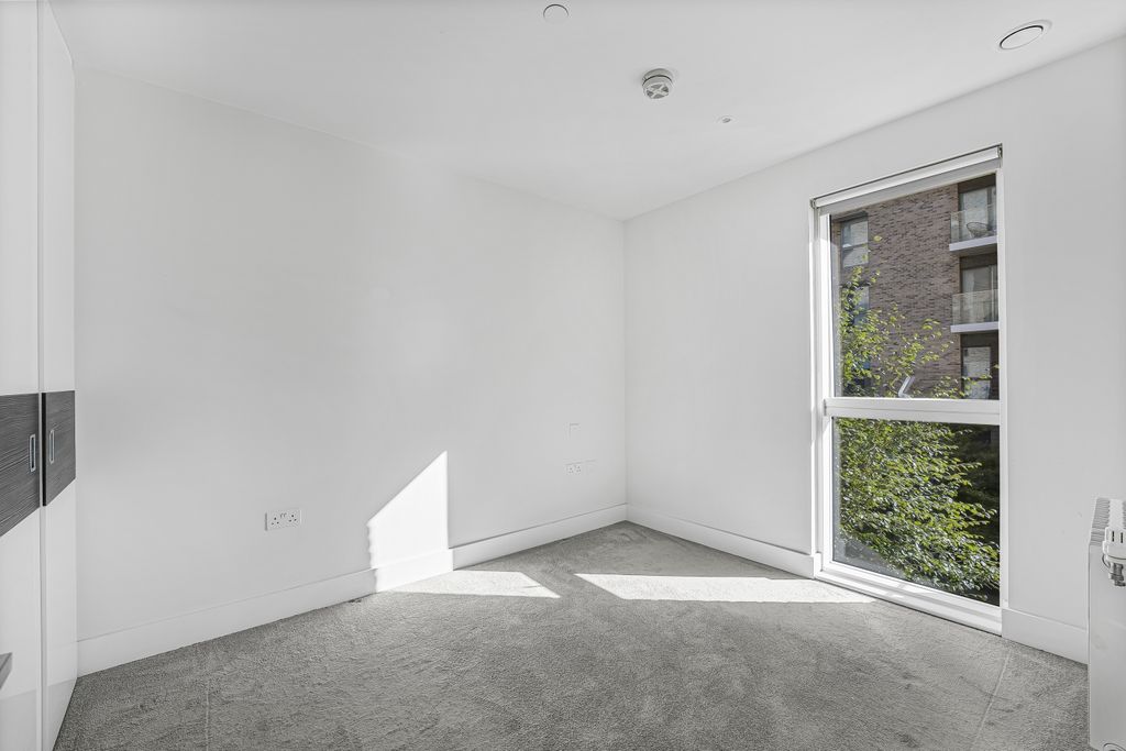 Property photo 3 of 10 Dsc00765