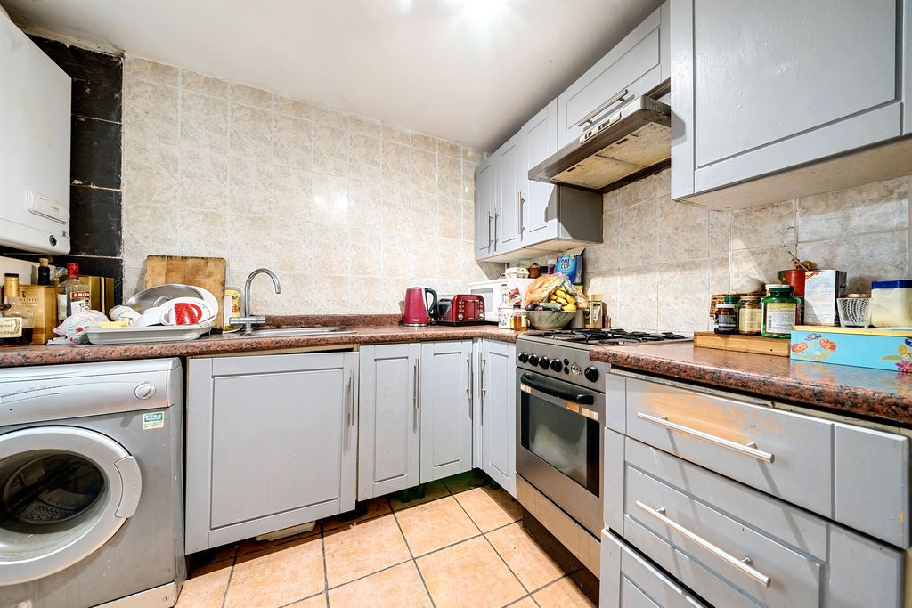 Property photo 2 of 13