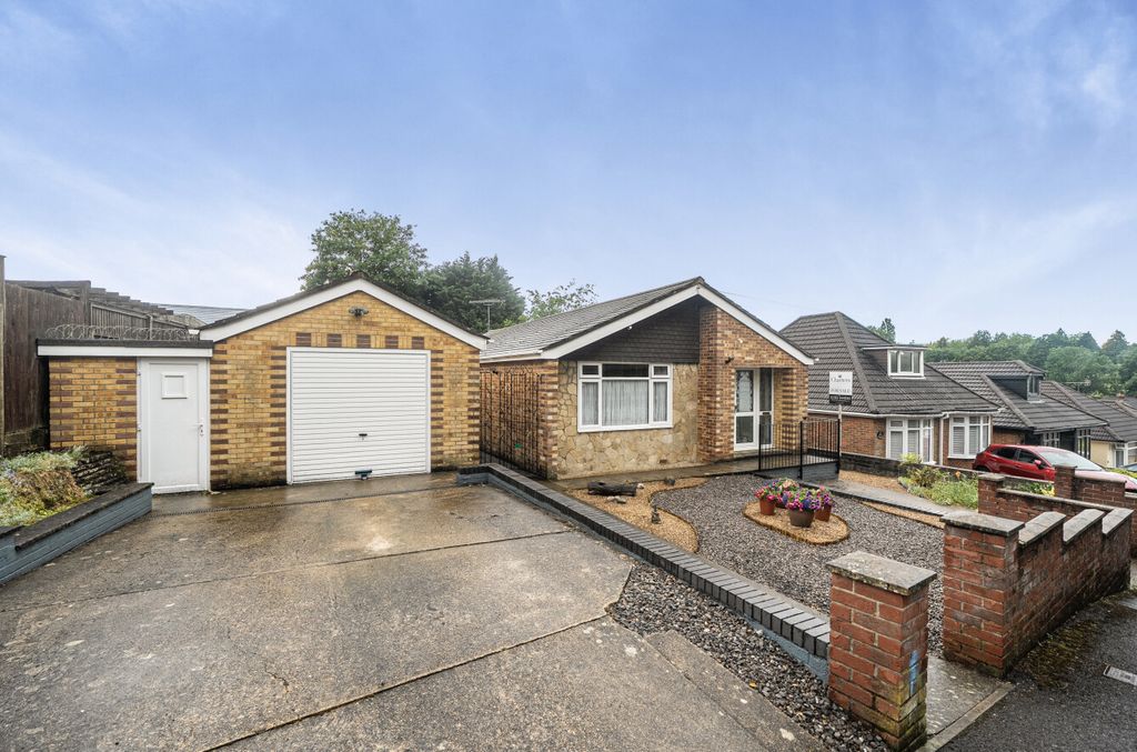 Property photo 1 of 33 1470821-15-6A1F1A...