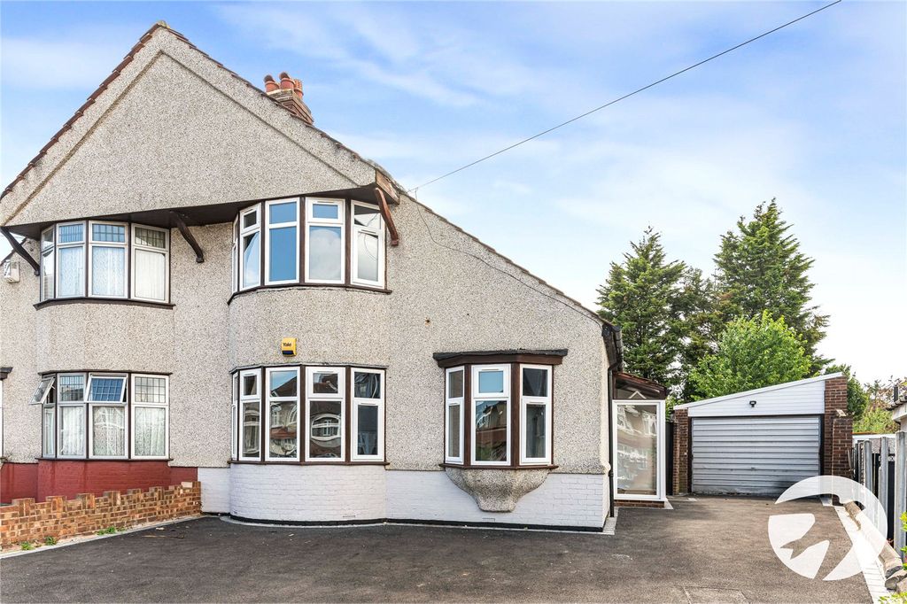 Property photo 1 of 15 External