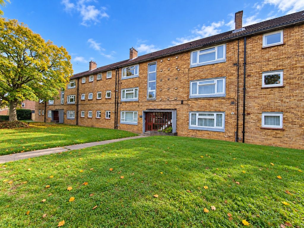Property photo 1 of 8 5699950