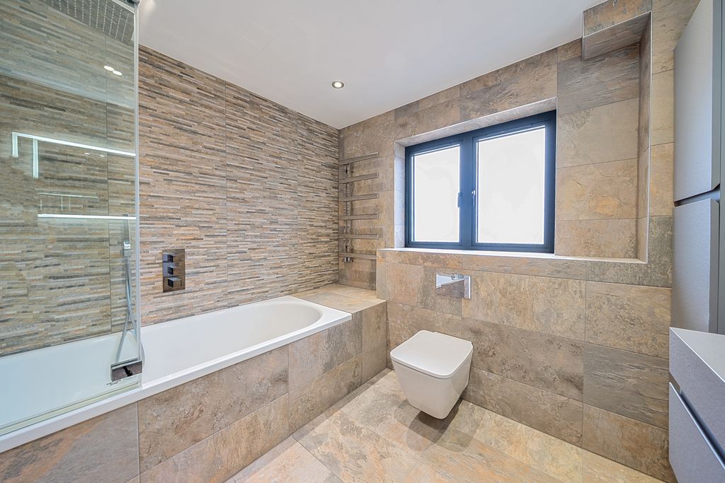 Additional image 20 of 6 bed detached house for saleNewlands Drive, Maidenhead SL6
