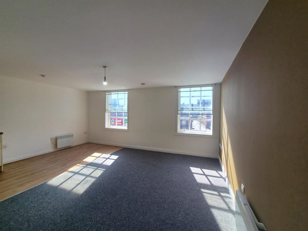 Property photo 3 of 8 Whatsapp Image 2026-03-18 At 12.07.29 (2).Jpeg