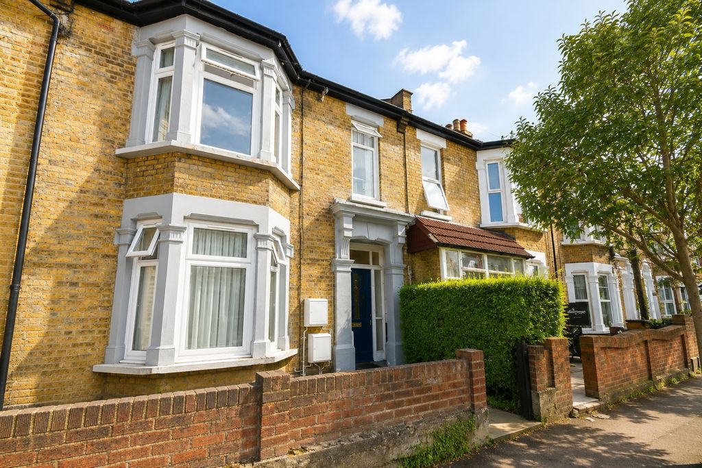 Property photo 1 of 10 5393760