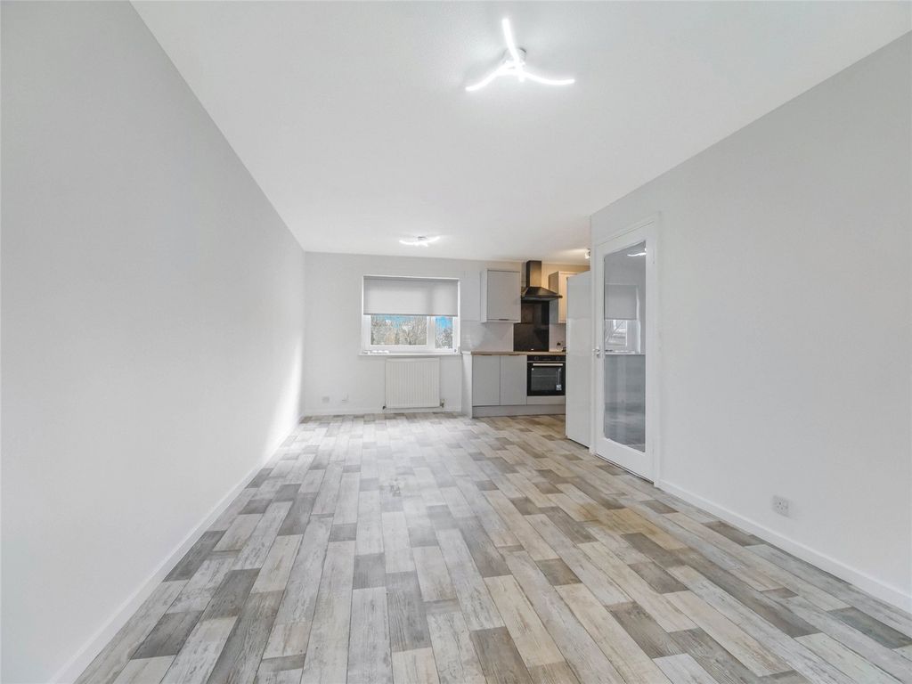 Property photo 2 of 13 Living/Dining Room