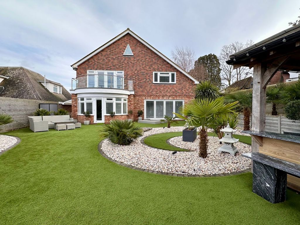 Property photo 1 of 36