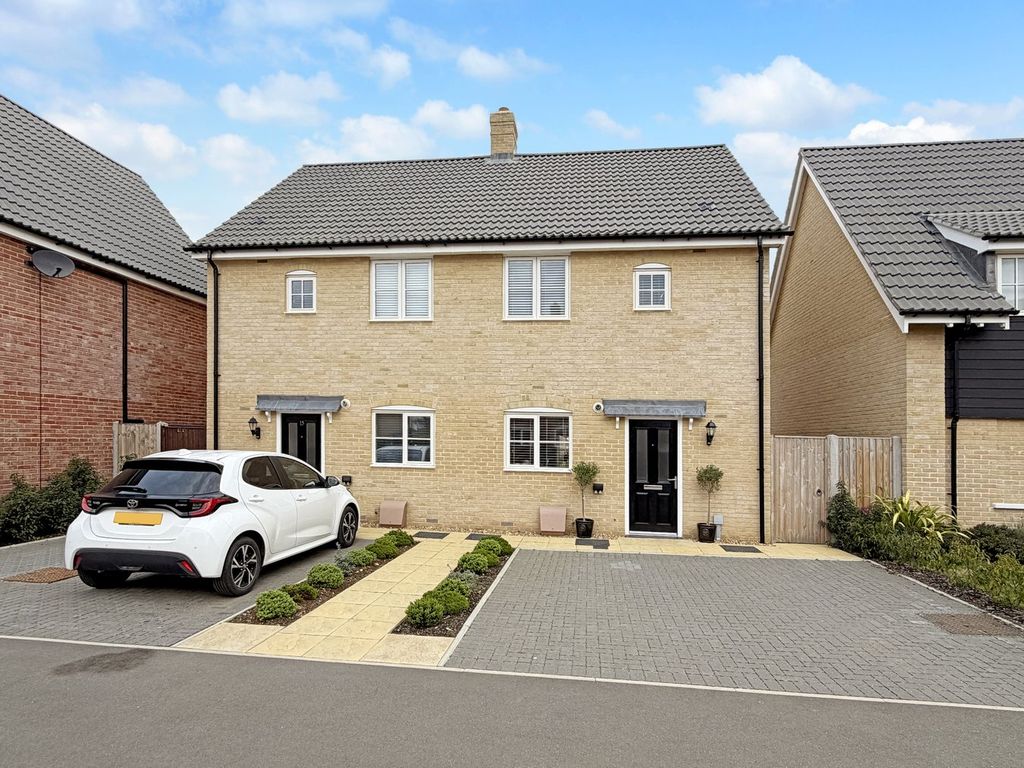 Property photo 1 of 11