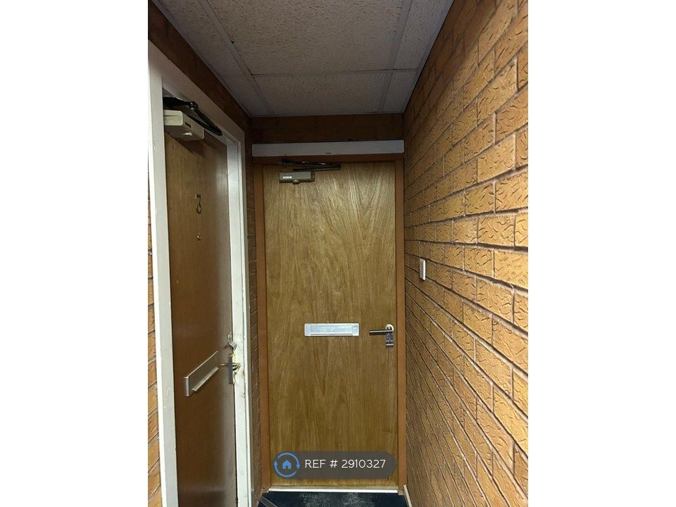 Property photo 3 of 10 Main Entrance