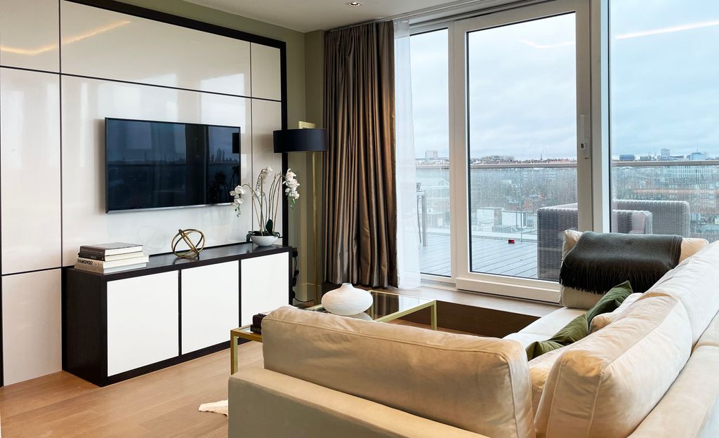 Property photo 2 of 22