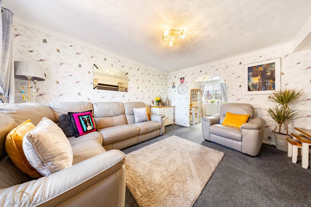 Property photo 2 of 32 Photograph