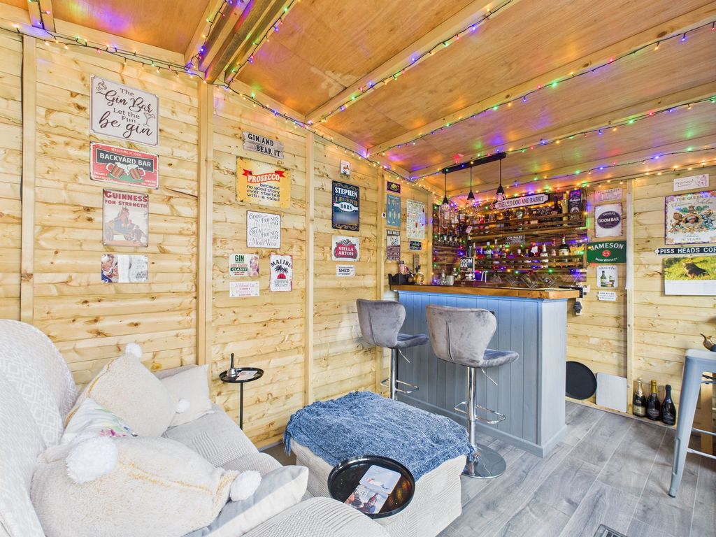 Property photo 3 of 16 Outbuilding (Current Bar)