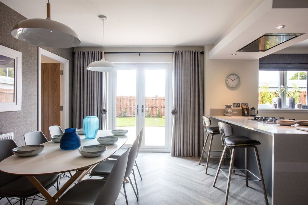 Property photo 2 of 6 Picture No. 16