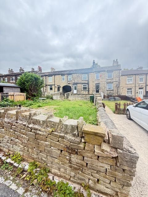 Property photo 3 of 12 Entrance Porch