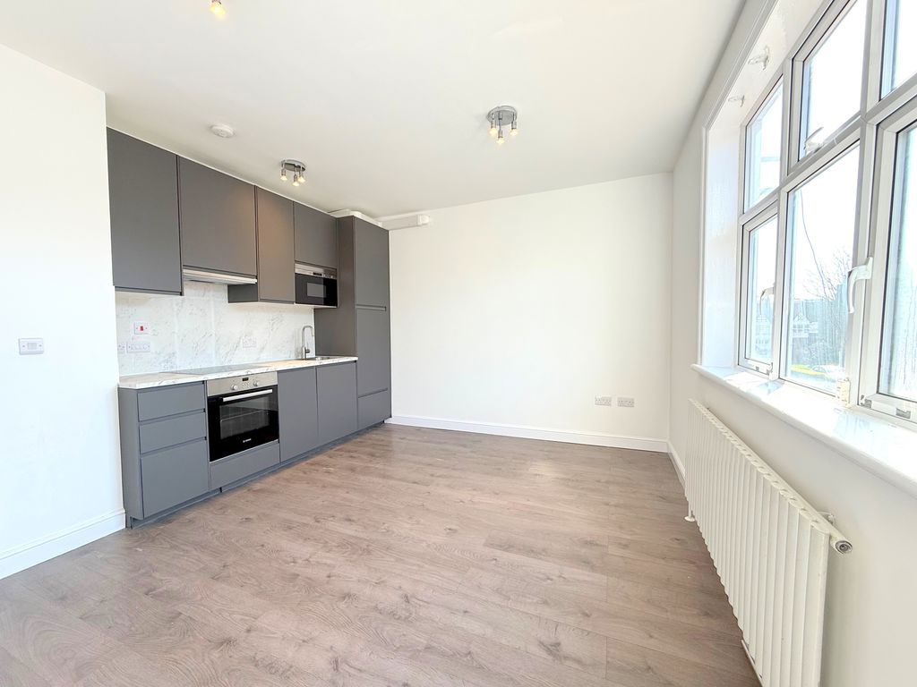 Property photo 2 of 12 Photo 2