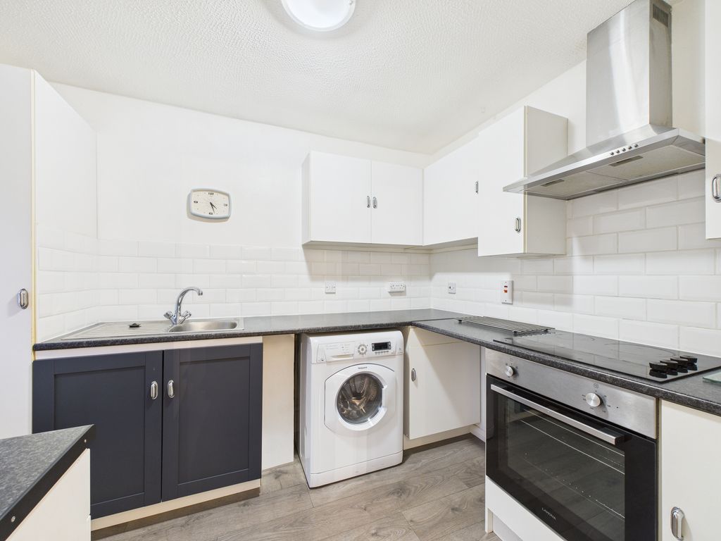 Property photo 3 of 9