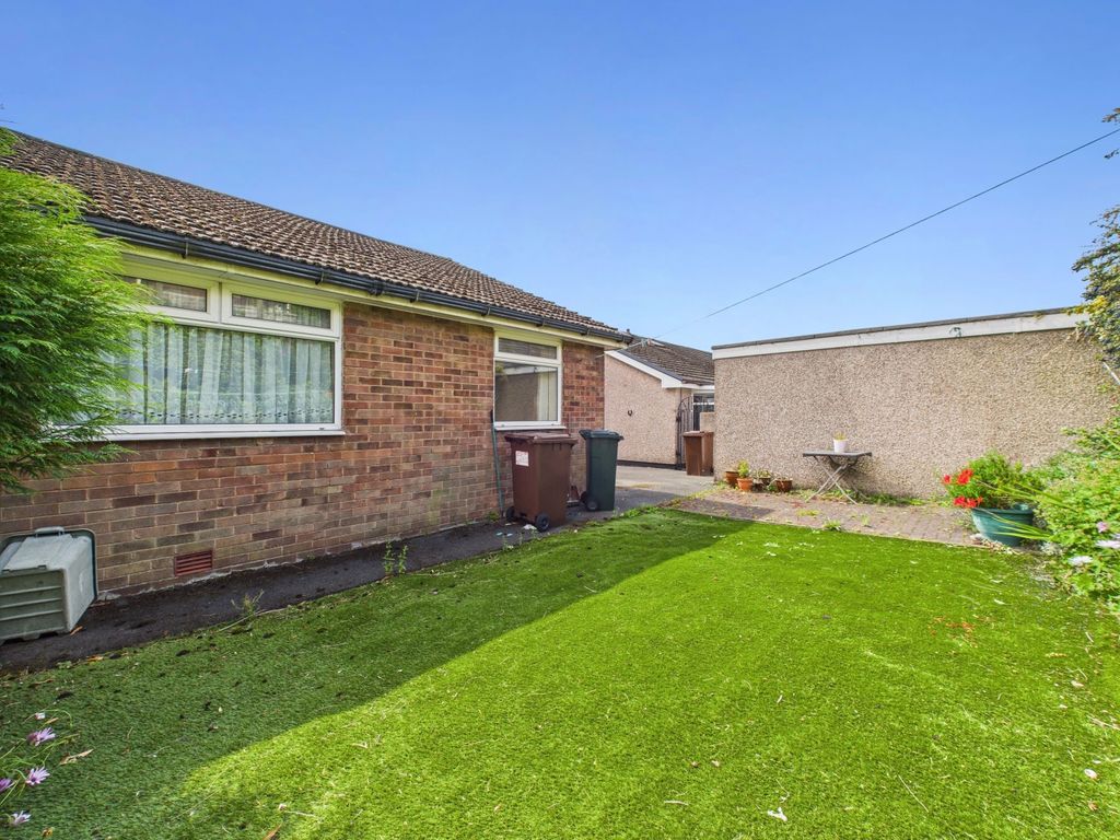 Property photo 2 of 17 Bungalow At The Rear