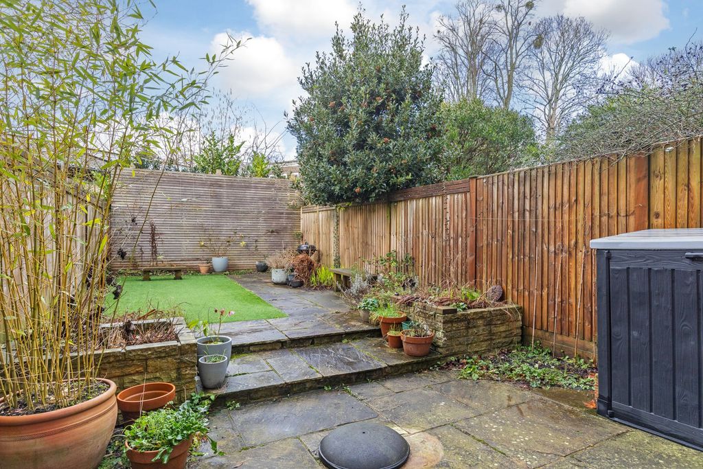 Property photo 3 of 10