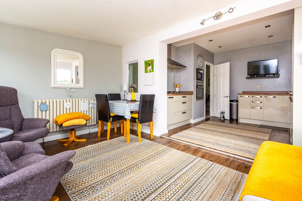 Property photo 2 of 12 Kitchen/Dining Room